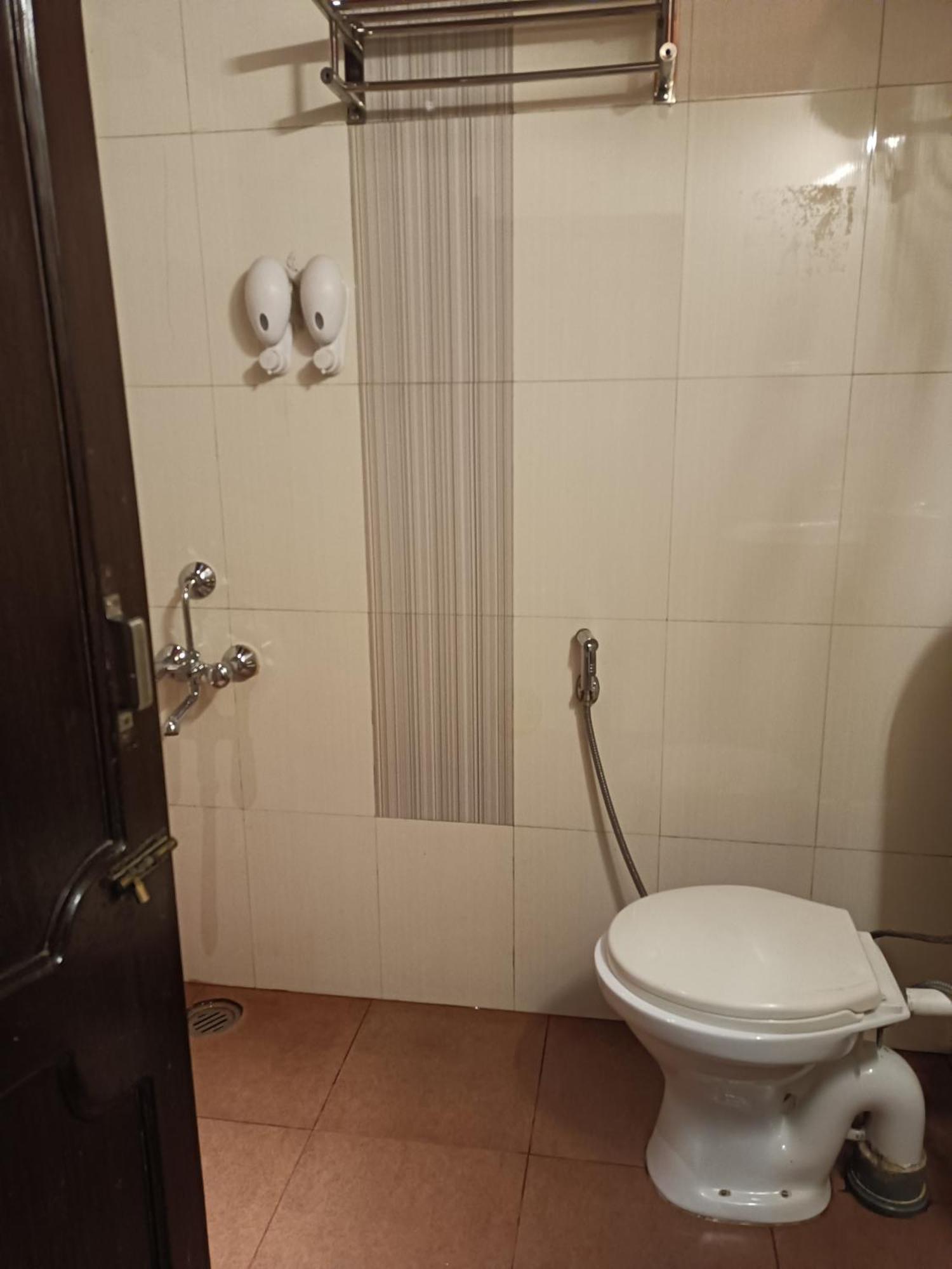 Hotel Serene Shillong Eksteriør bilde